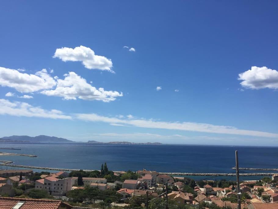 Superbe Terrasse Avec Vue Panoramique Sur La Mer Marseille Exterior photo